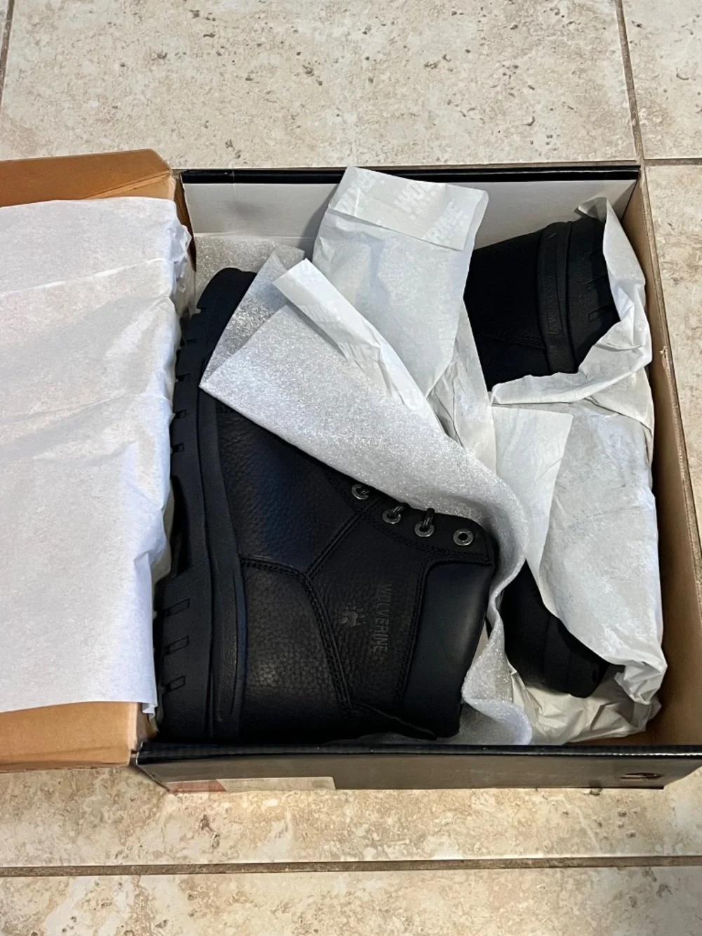 BRAND NEW Men's 6